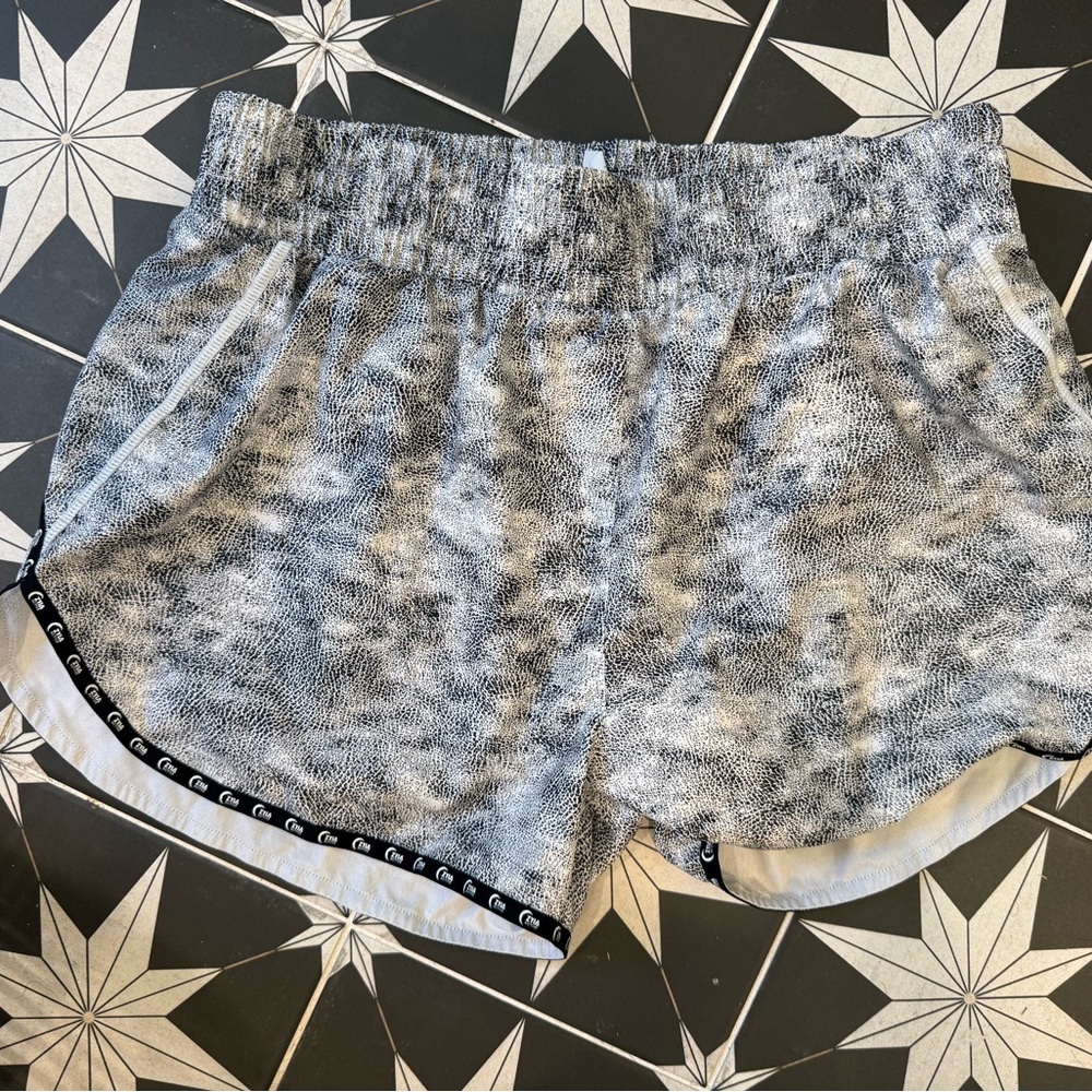 ZYIA BLACK FULL GRAIN SPRINTER SHORTS